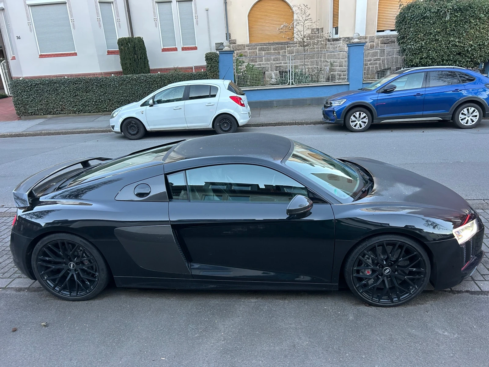 Audi R8 НОВ* ПЪЛЕН СЕРВИЗ* КЕРАМИКА* B&Q* 4x4* , снимка 2 - Автомобили и джипове - 51867259