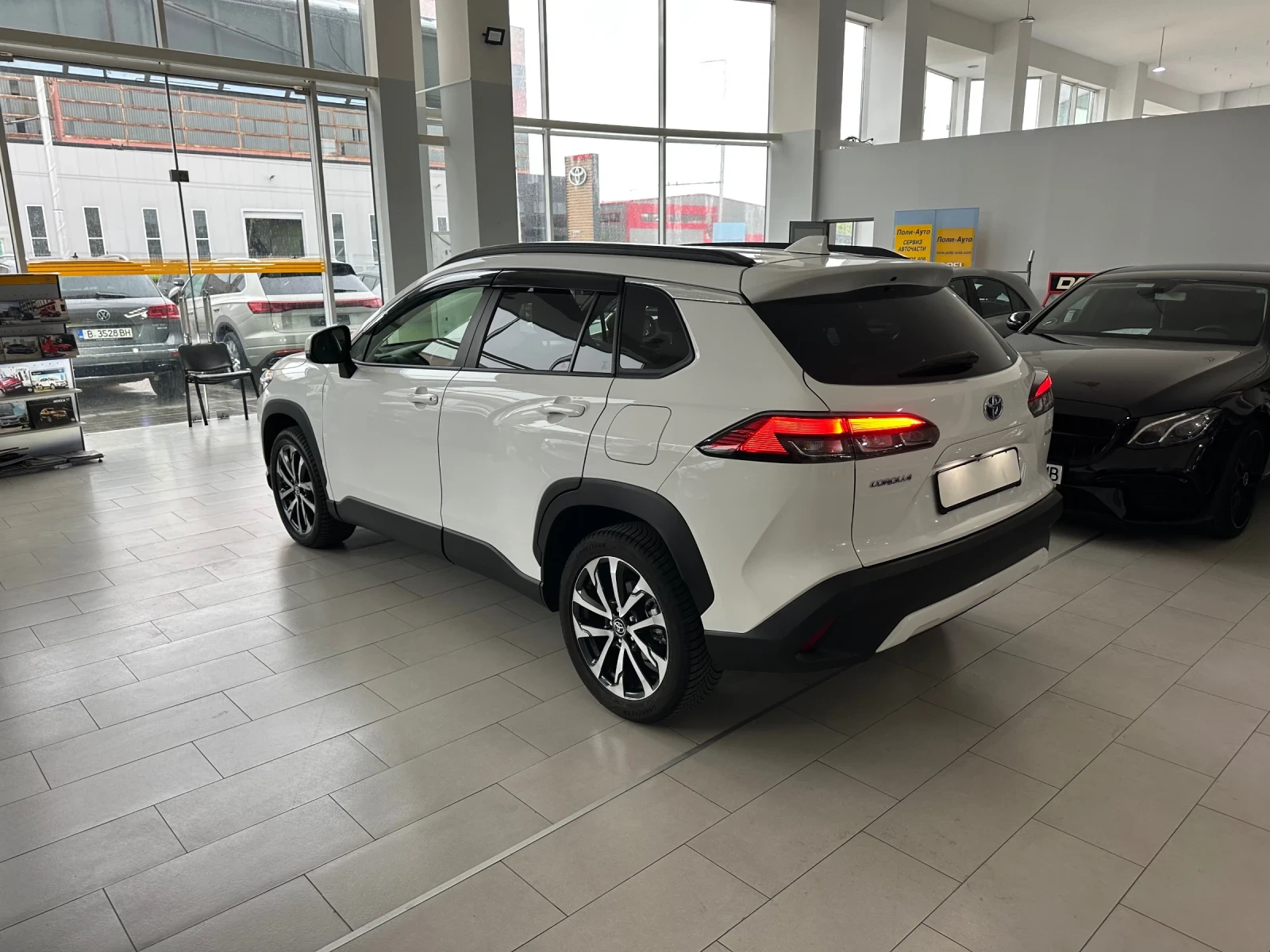 Toyota Corolla Cross Executive Plus - изображение 3
