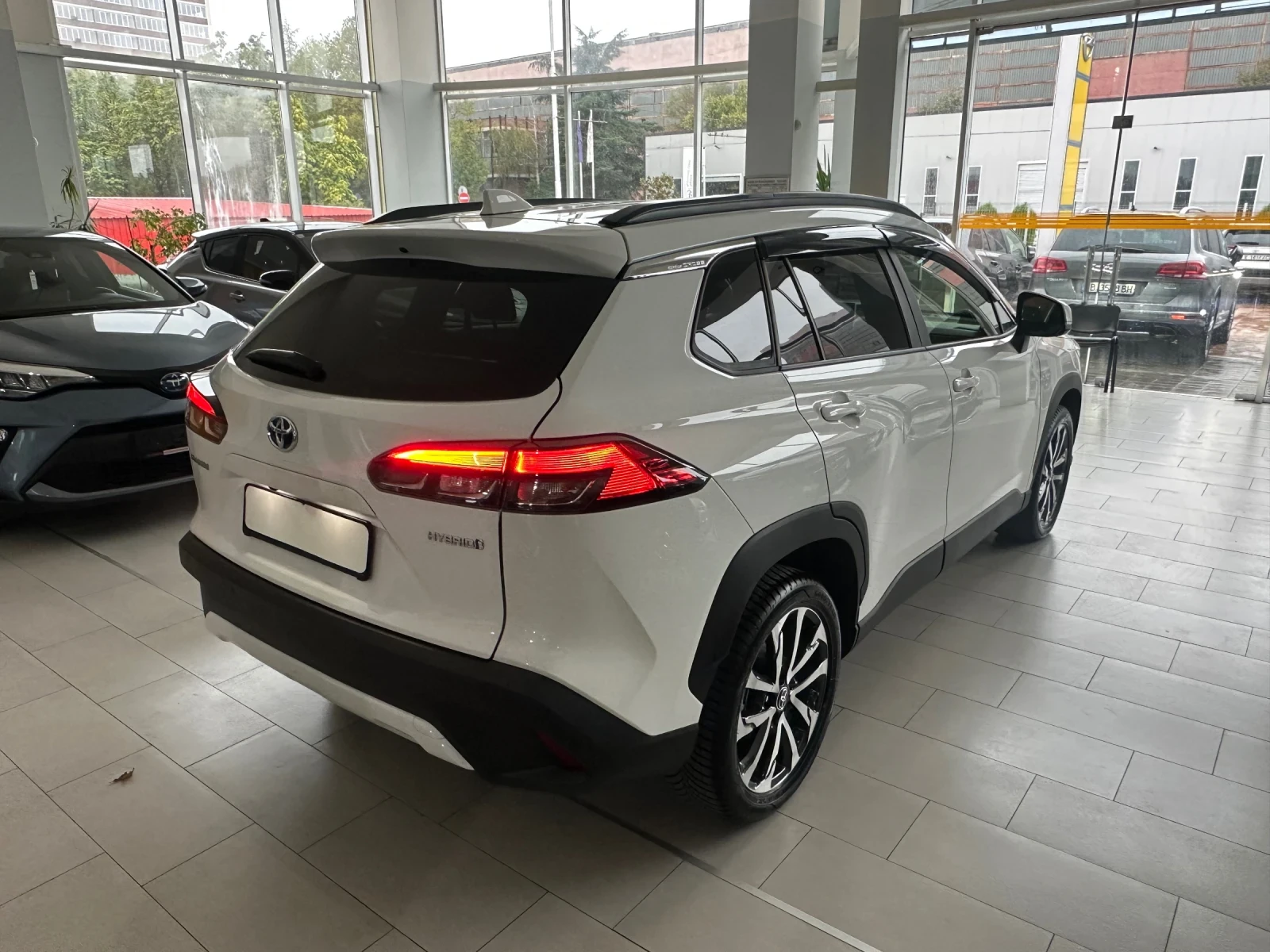 Toyota Corolla Cross Executive Plus - изображение 6
