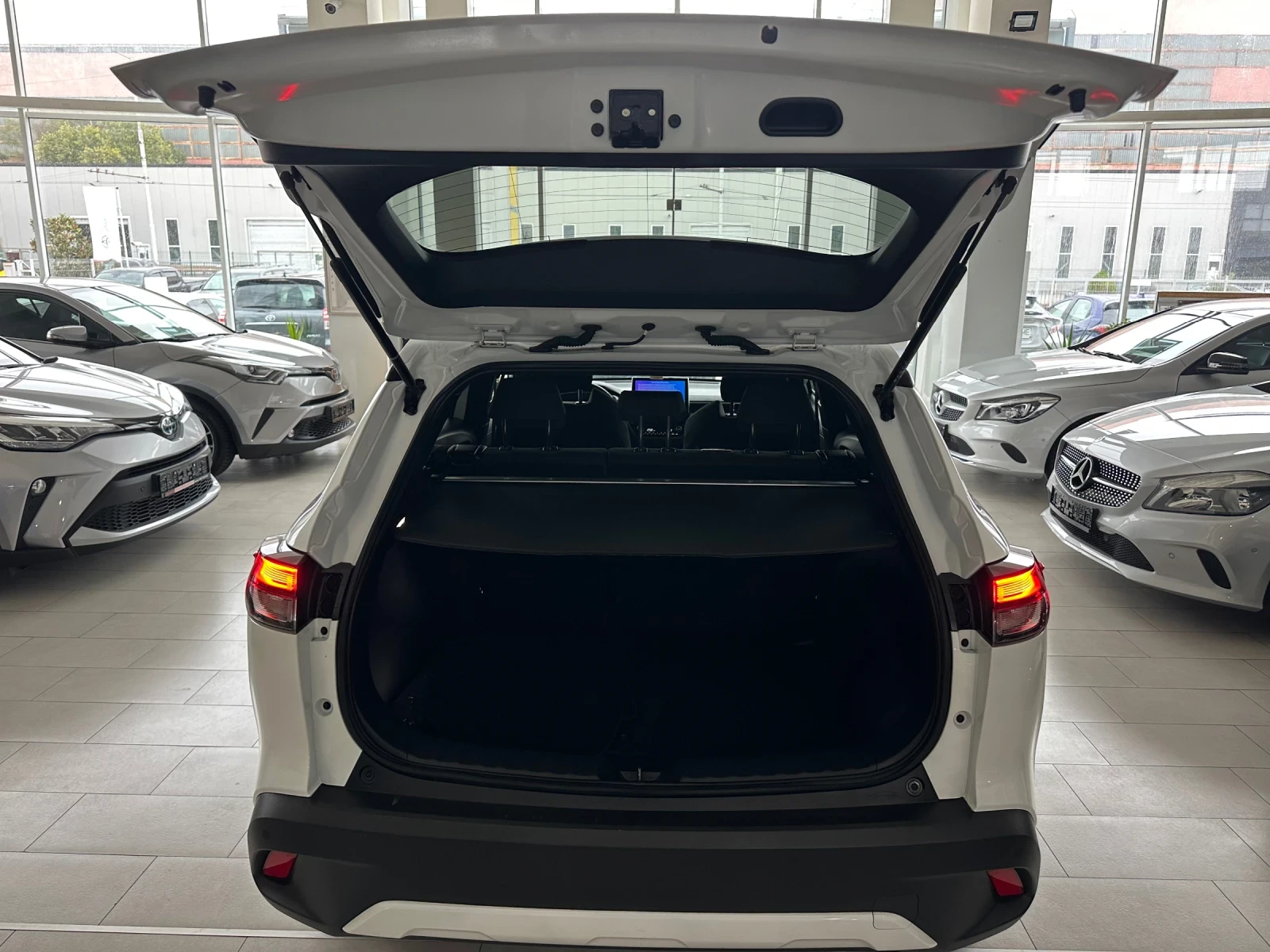 Toyota Corolla Cross Executive Plus - изображение 5