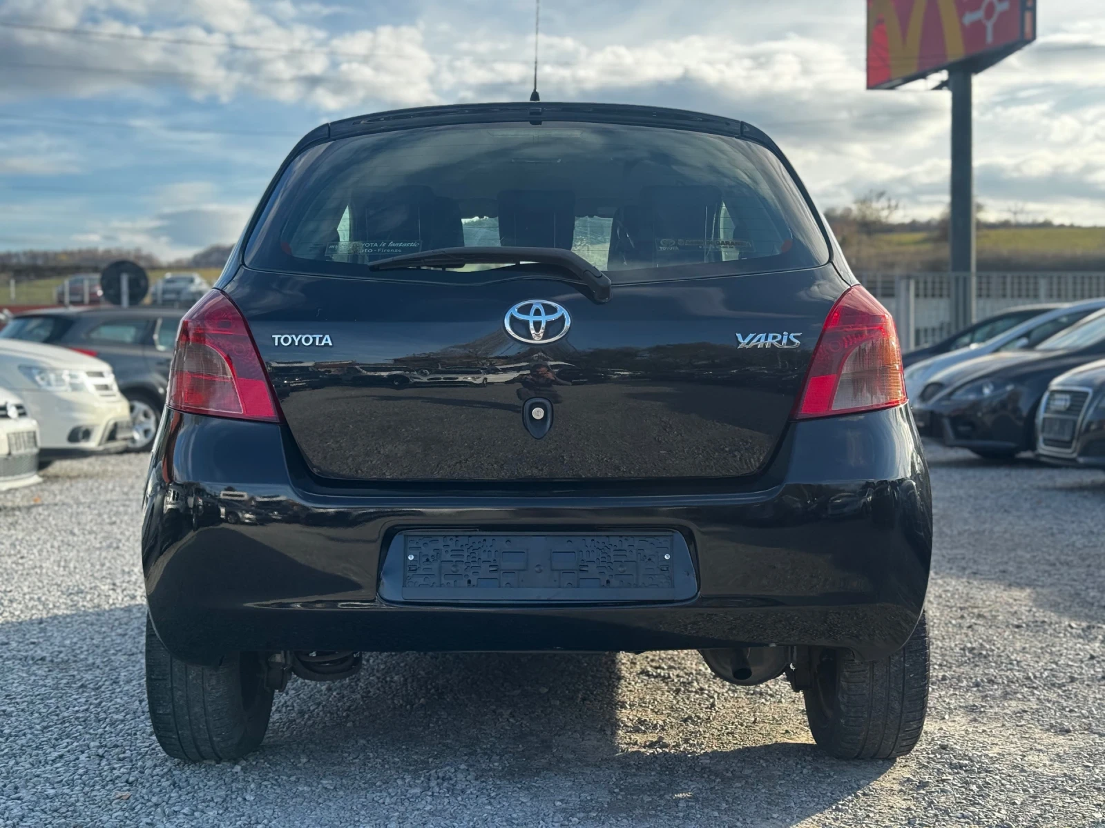 Toyota Yaris 1.0 Бензин/Климатик/Италия  - изображение 7