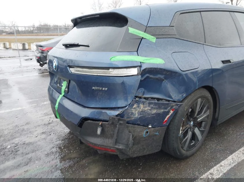 BMW iX ELECTRIC All Wheel Drive | Mobile.bg � ����������� 13