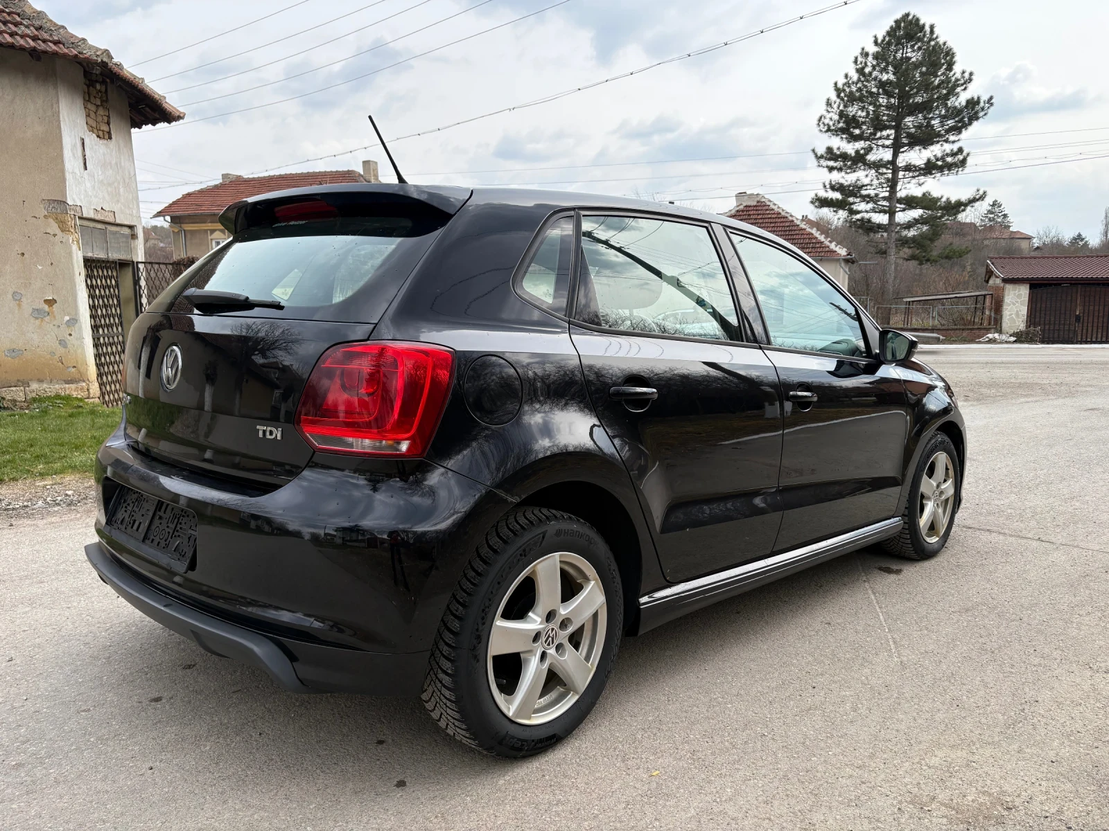 VW Polo 1.2 TDI R-Line, снимка 5 - Автомобили и джипове - 53930580