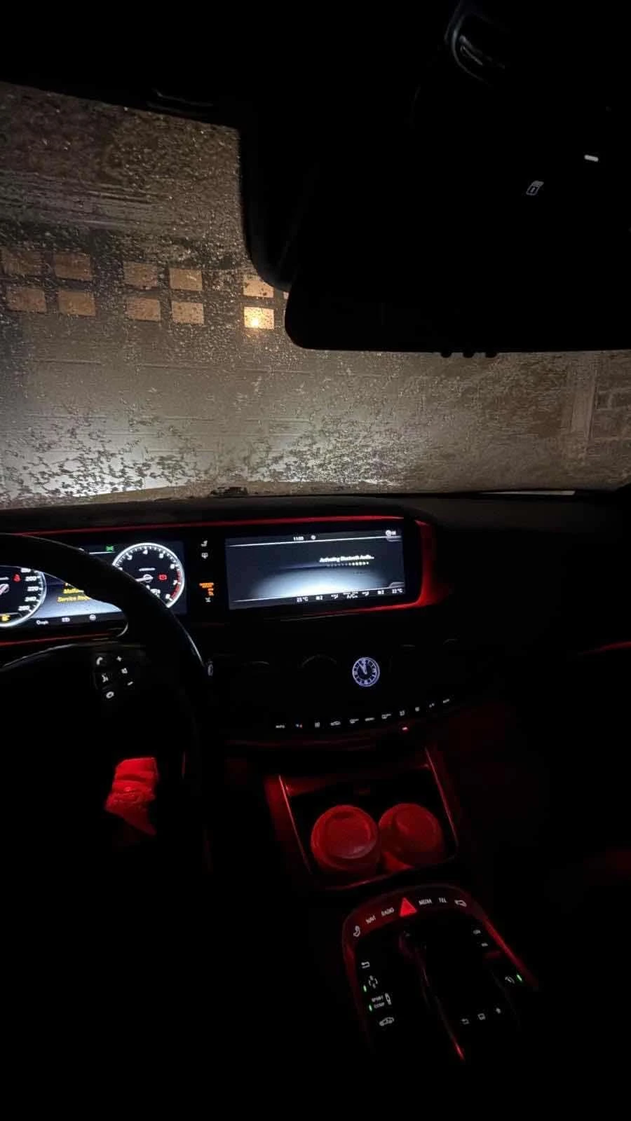 Mercedes-Benz S 550 АМГ/CARFAX/Distronic/Massaging/Heated and vented/, снимка 12 - Автомобили и джипове - 53946170