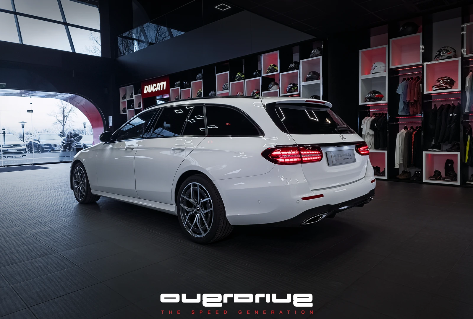 Mercedes-Benz E 220 d 4MATIC AMG Package | Mobile.bg � ����������� 6