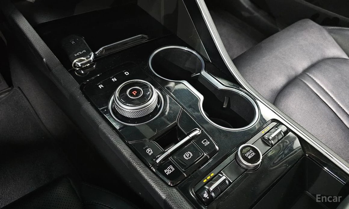 Kia K5 2.0 Trendy* ПОДГРЕВ* LANE ASSIST* CARPLAY* , снимка 14 - Автомобили и джипове - 53989462