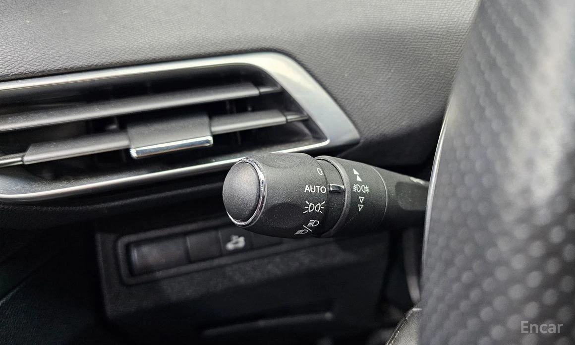 Peugeot 3008 GT LINE* DIGITAL* КАМЕРА* ПОДГРЕВ* , снимка 16 - Автомобили и джипове - 54043076