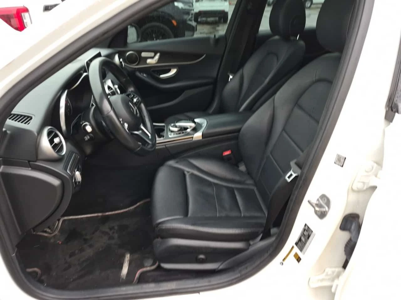 Mercedes-Benz C 300 PANORAMA| 2 КЛЮЧА| КЕYLESS GO| CARFAX| , снимка 9 - Автомобили и джипове - 54076338