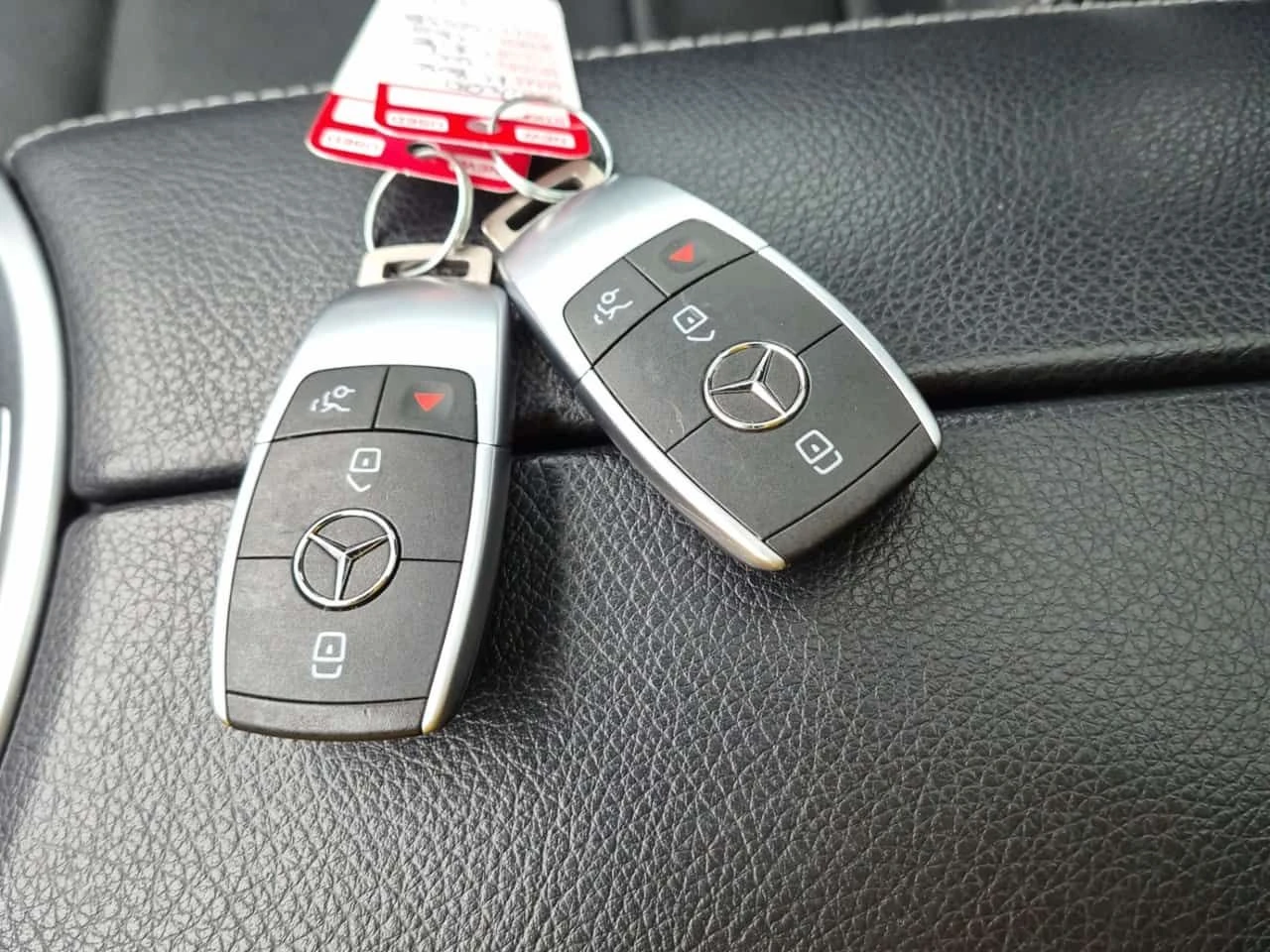 Mercedes-Benz C 300 PANORAMA| 2 КЛЮЧА| КЕYLESS GO| CARFAX| , снимка 17 - Автомобили и джипове - 54076338