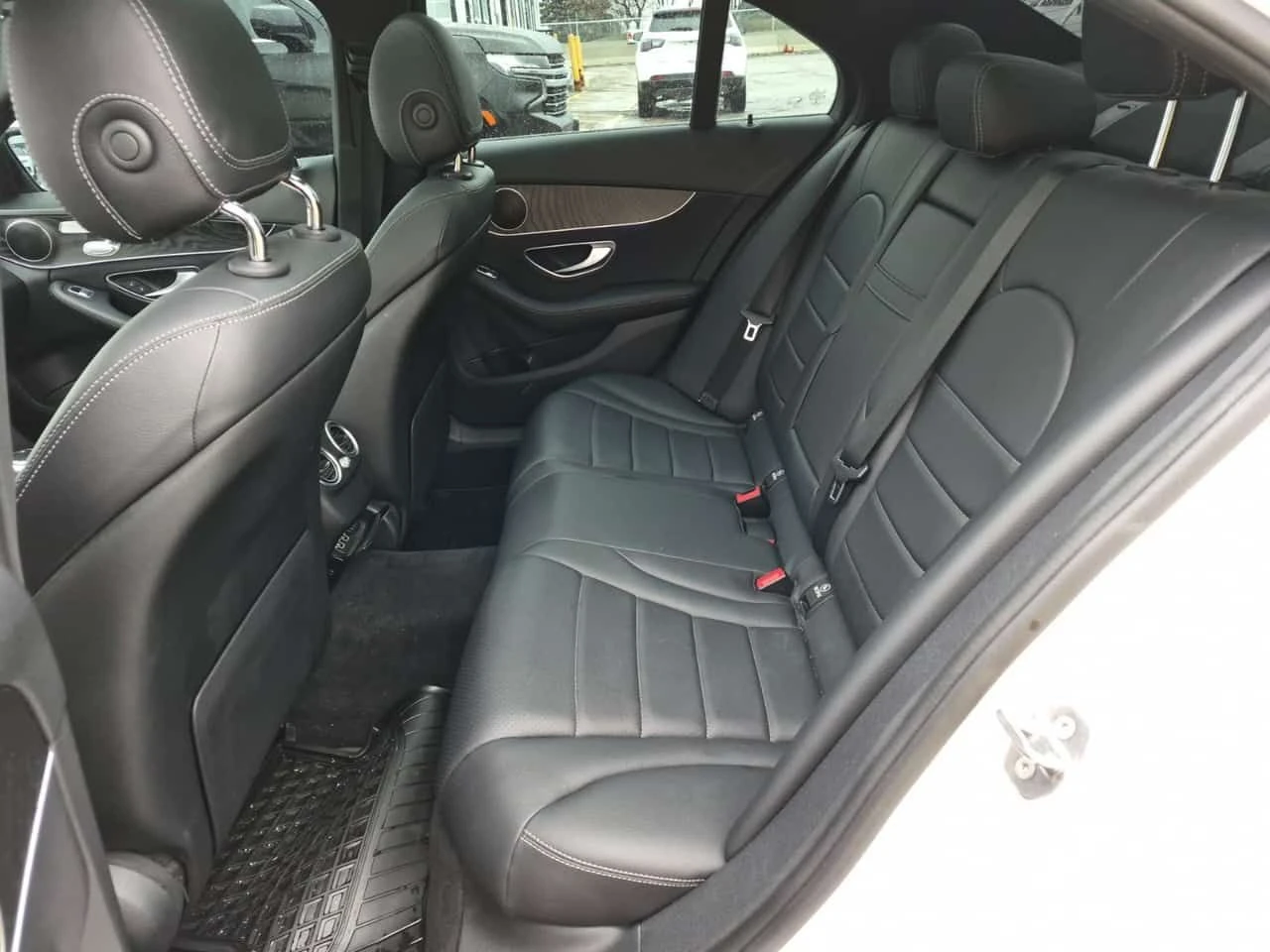 Mercedes-Benz C 300 PANORAMA| 2 КЛЮЧА| КЕYLESS GO| CARFAX| , снимка 13 - Автомобили и джипове - 54076338