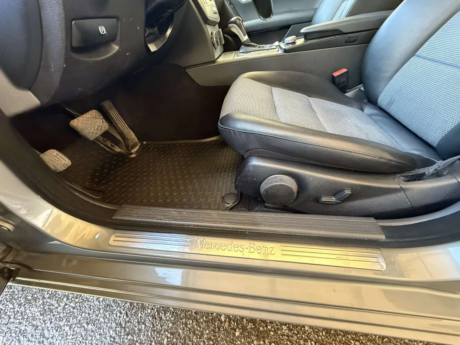 Mercedes-Benz C 200, снимка 7 - Автомобили и джипове - 54098254