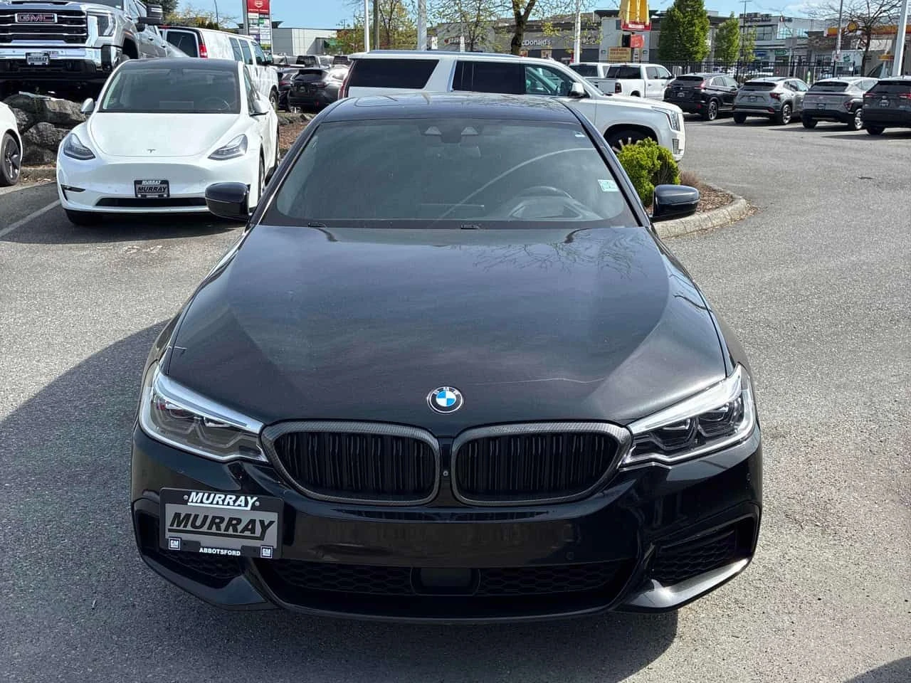 BMW 530E xDrive iPerformance| HUD| 360| PANO| ОБДУХВАНЕ, снимка 2 - Автомобили и джипове - 54386195