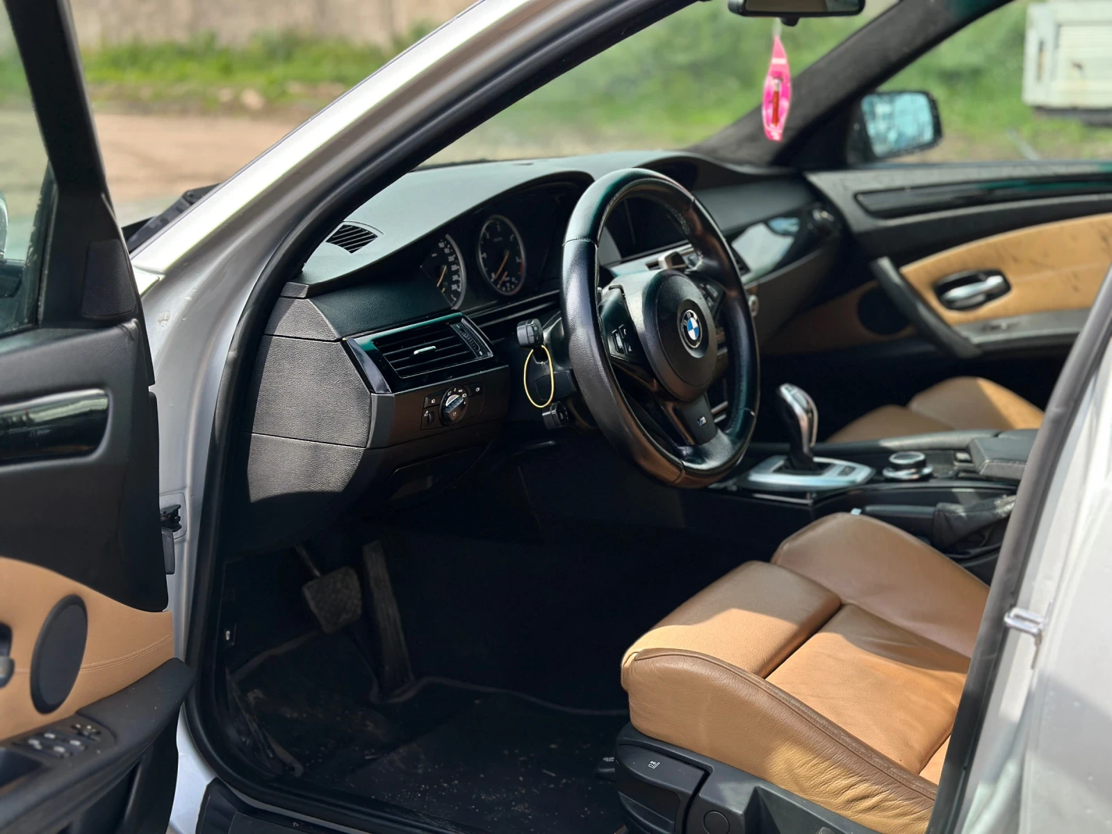 BMW 530 Facelift , снимка 7 - Автомобили и джипове - 54565866