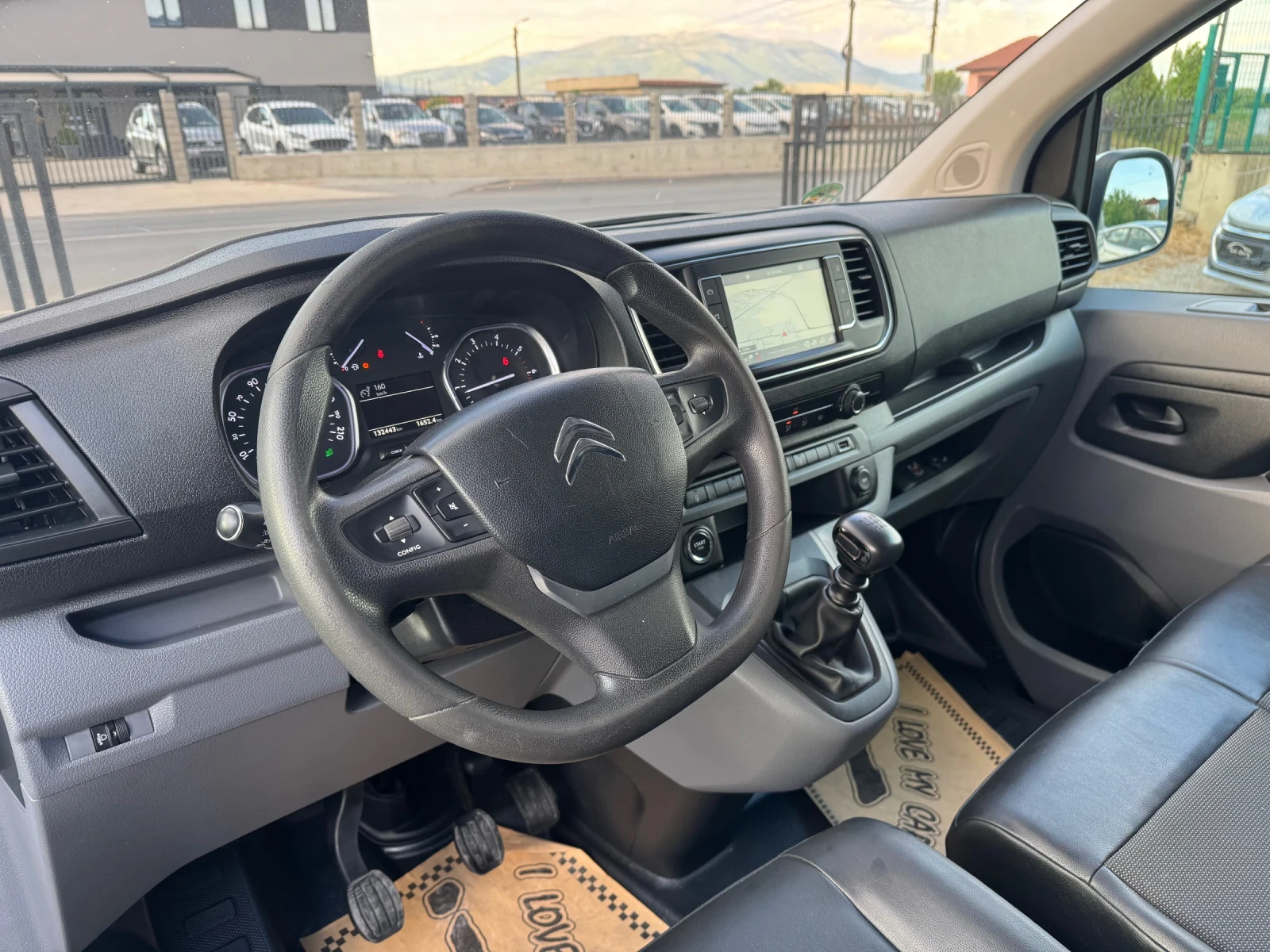 Citroen Jumpy 2.0HDI FULL! 3seats NAVI! CAM360* ! Keyless!EURO 6, снимка 13 - Автомобили и джипове - 54654512