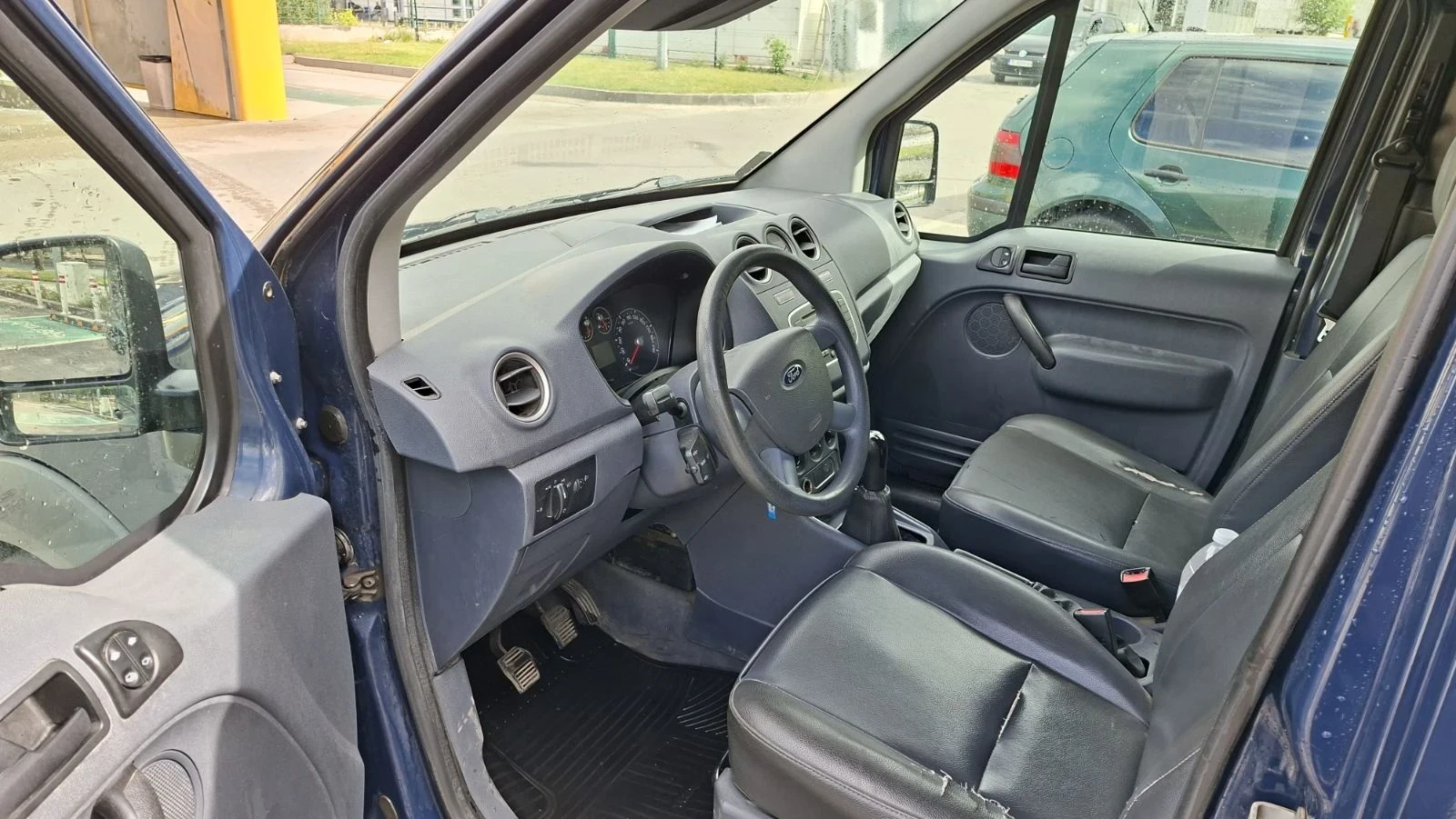 Ford Connect Товарен, снимка 13 - Автомобили и джипове - 54658331
