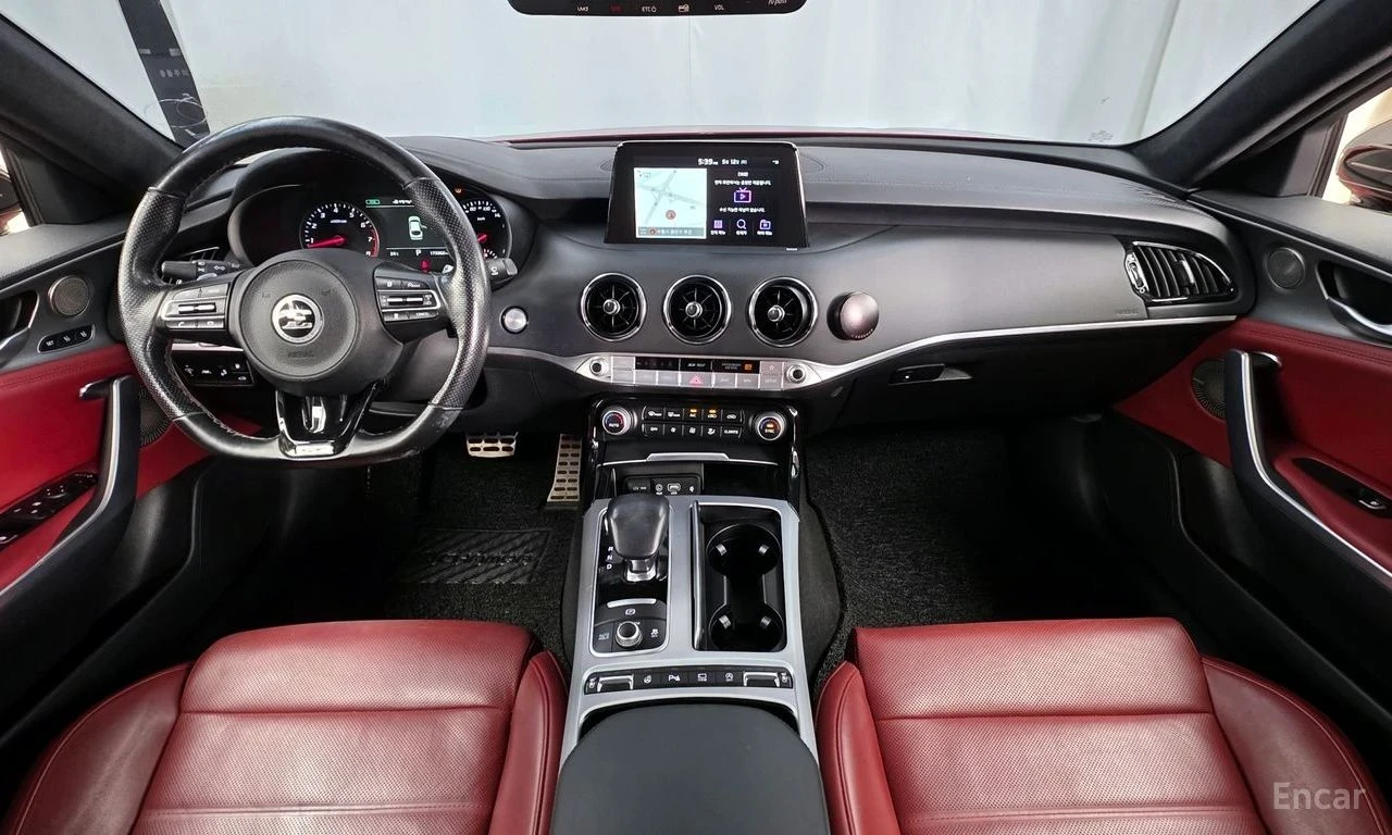Kia Stinger 3.3L twin-turbo V6 GT, снимка 11 - Автомобили и джипове - 54707764