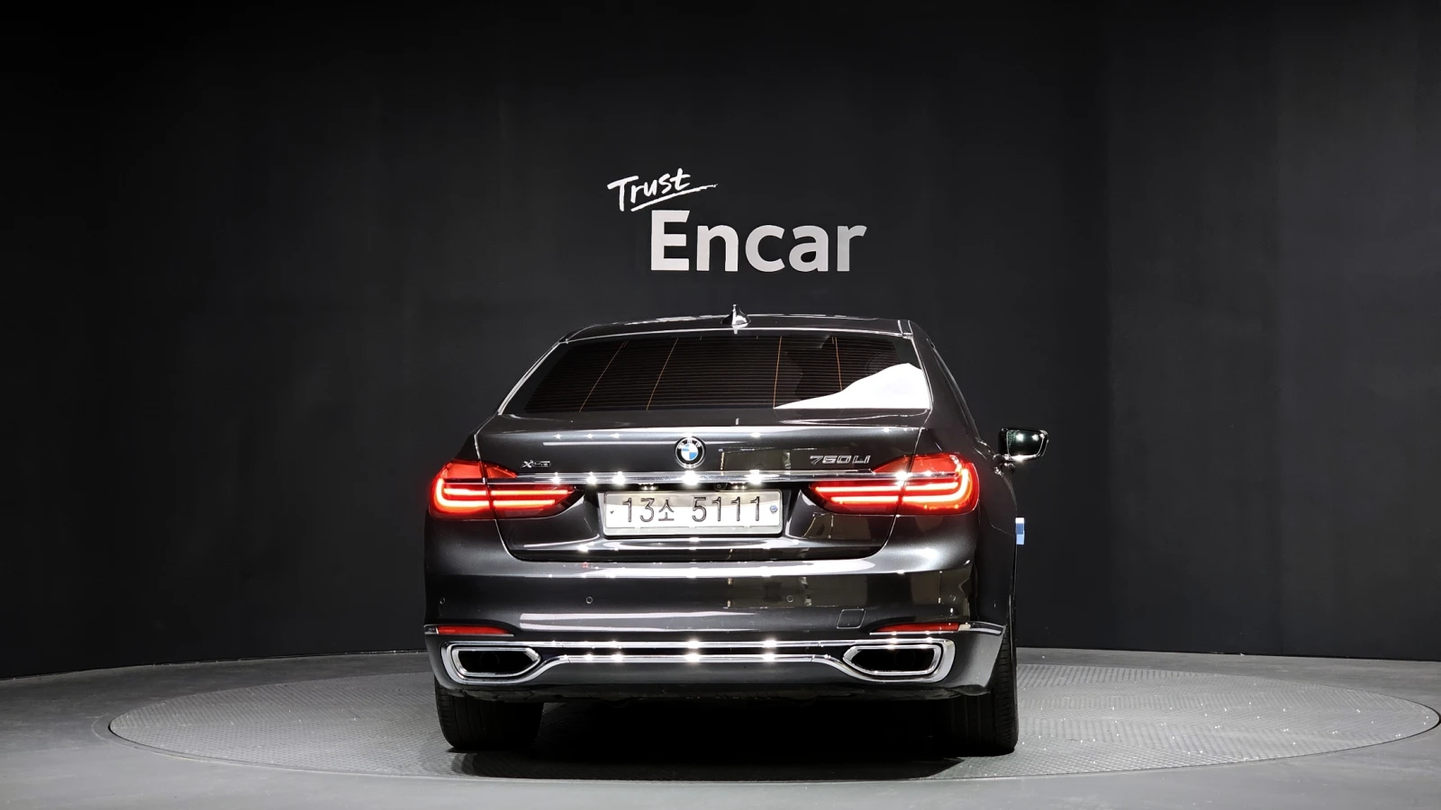BMW 750 LI XDRIVE/HEAD UP/360/EKPAHИ/FIRST CLASS/PANO, снимка 4 - Автомобили и джипове - 55037253