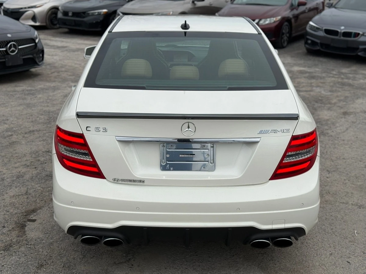 Mercedes-Benz C 63 AMG P31 PACKAGE * FACELIFT * СЕРВИЗНА ИСТОРИЯ * , снимка 5 - Автомобили и джипове - 55461391