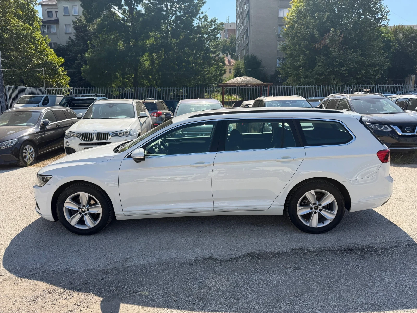 VW Passat 2.0TDi, 4x4, ШВЕЙЦАРИЯ, снимка 5 - Автомобили и джипове - 55544469