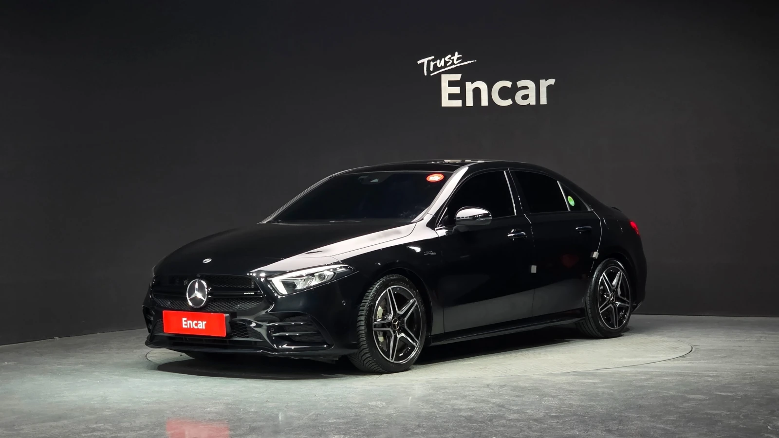 Mercedes-Benz A 35 4MATIC* КОЖА* ПОДГРЕВ* BURMASTER* 