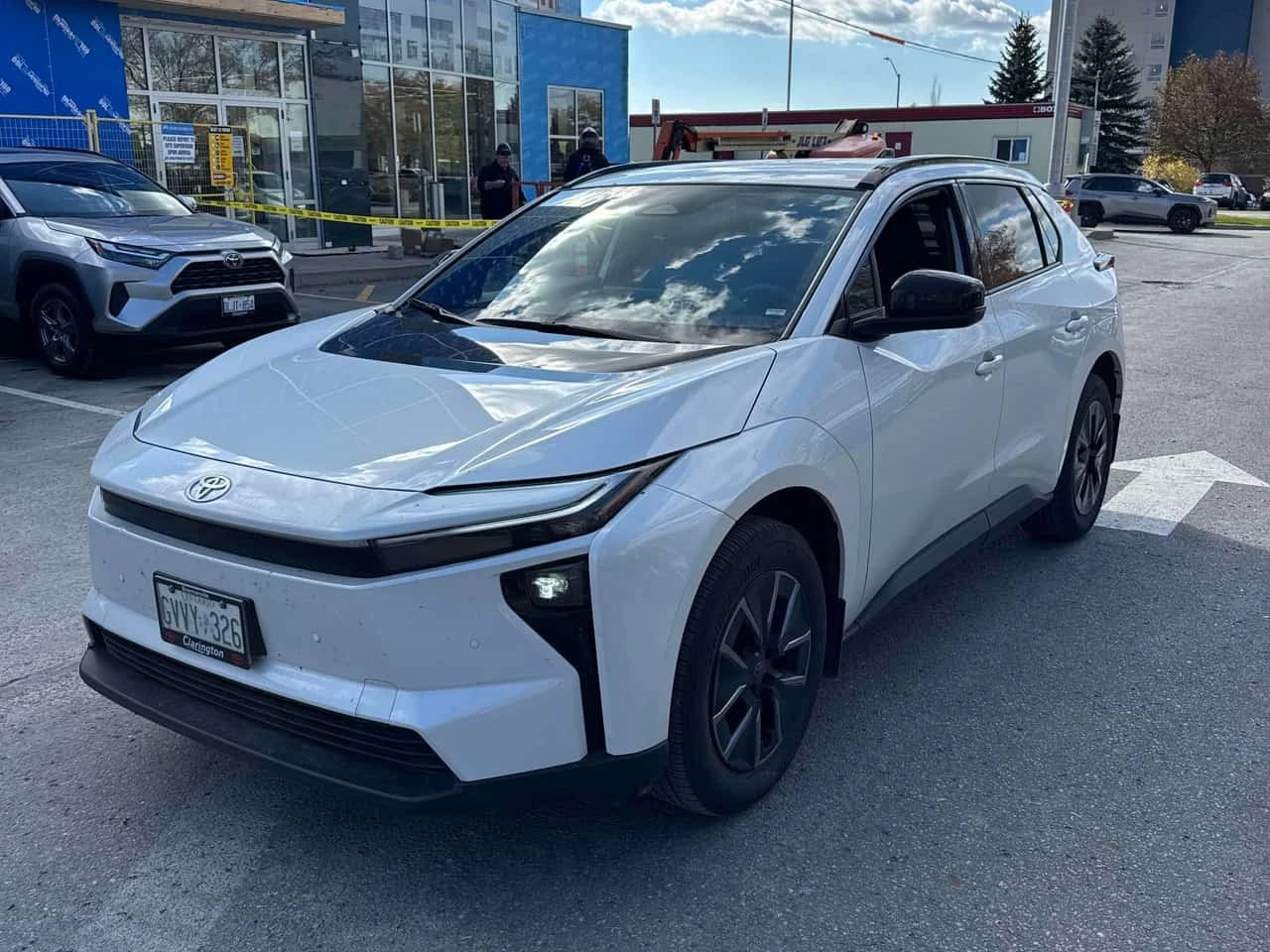 Toyota bZ4X * AWD * АВТОКРЕДИТ БЕЗ ПЪРВОНАЧАЛНА ВНОСКА* 