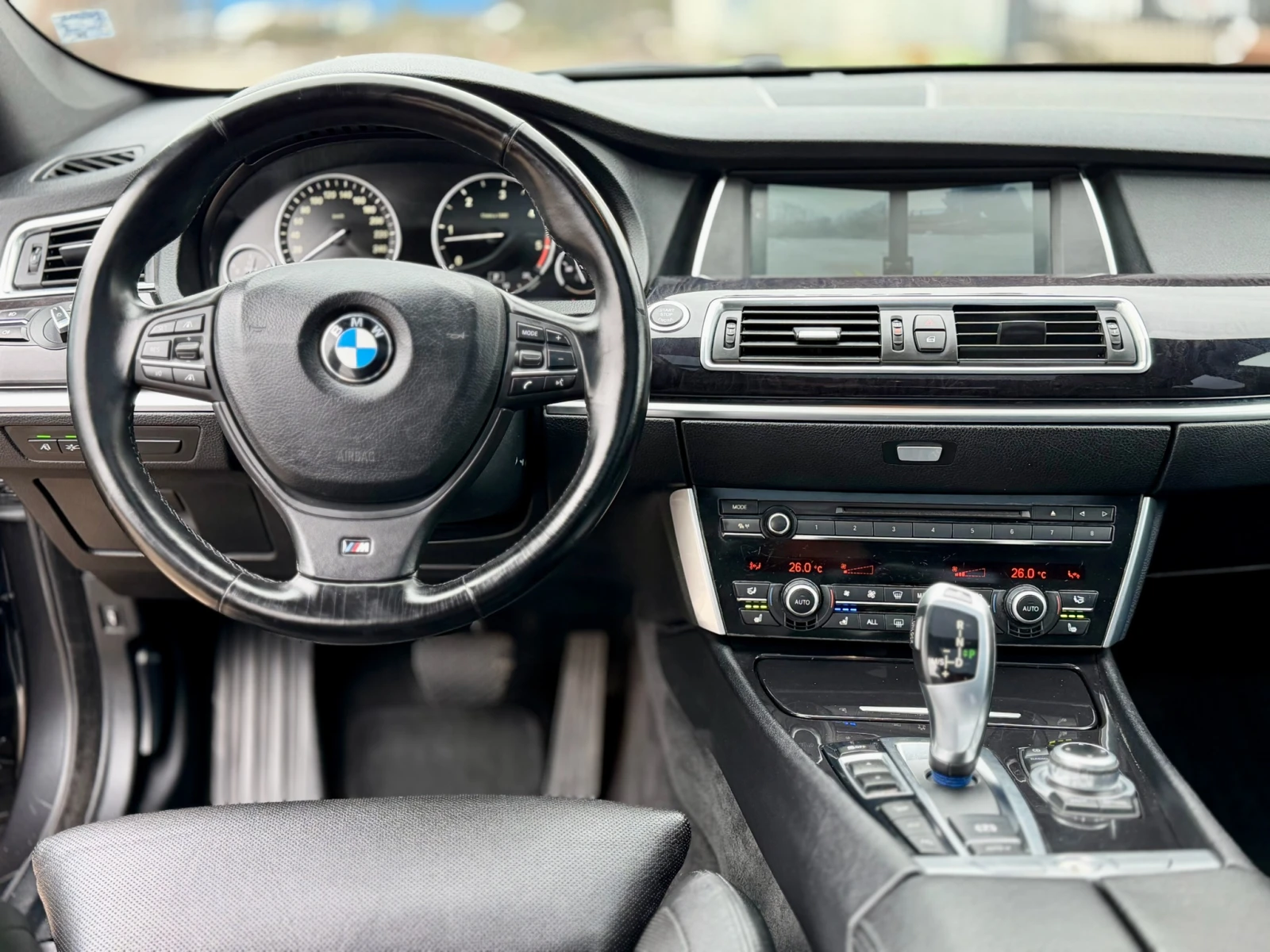 BMW 5 Gran Turismo 530xD, снимка 14 - Автомобили и джипове - 56736547