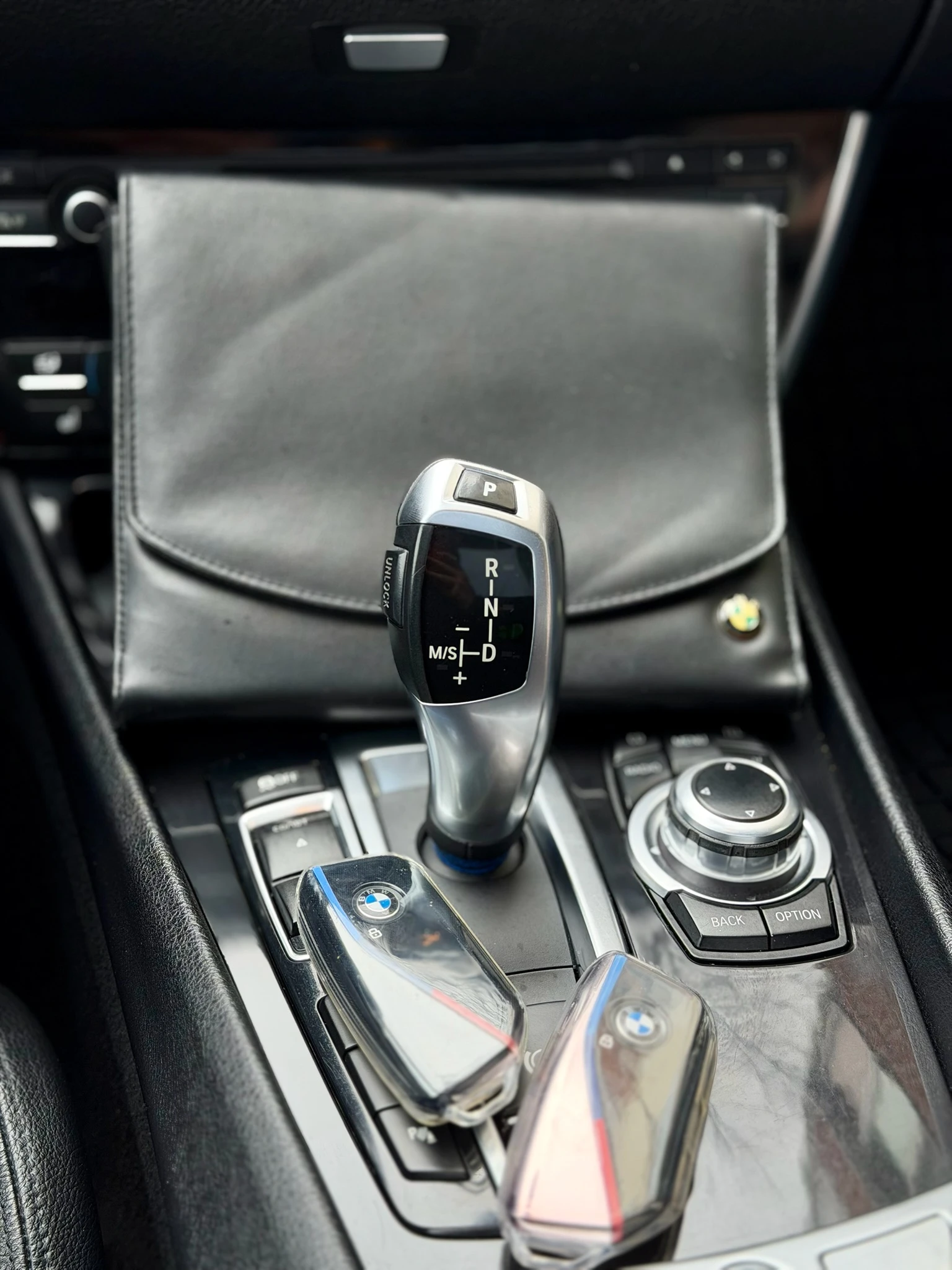 BMW 5 Gran Turismo 530xD, снимка 17 - Автомобили и джипове - 56736547