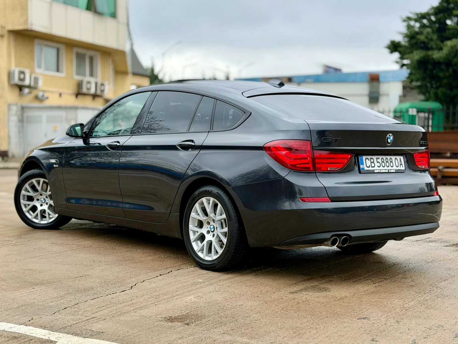 BMW 5 Gran Turismo 530xD, снимка 2 - Автомобили и джипове - 56736547