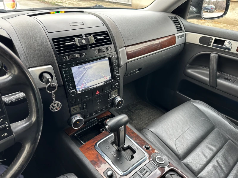 VW Touareg Facelift, снимка 9 - Автомобили и джипове - 48272397