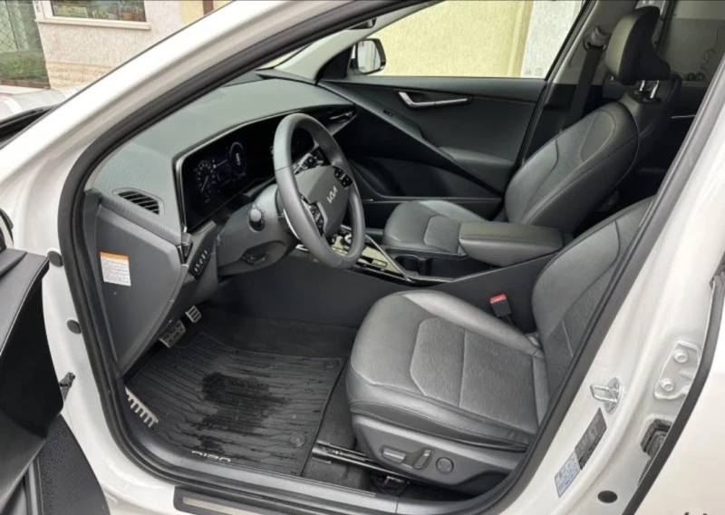 Kia Niro 1, 6 HEV, снимка 8 - Автомобили и джипове - 52656775