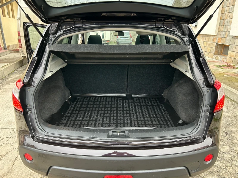 Nissan Qashqai 1.6i ПАНОРАМА КАМЕРА НАВИ, снимка 13 - Автомобили и джипове - 53431792