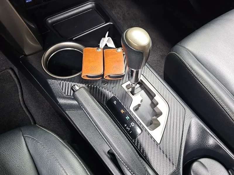 Toyota Rav4 2.5 4Wd 4Th Generation, снимка 17 - Автомобили и джипове - 56737710