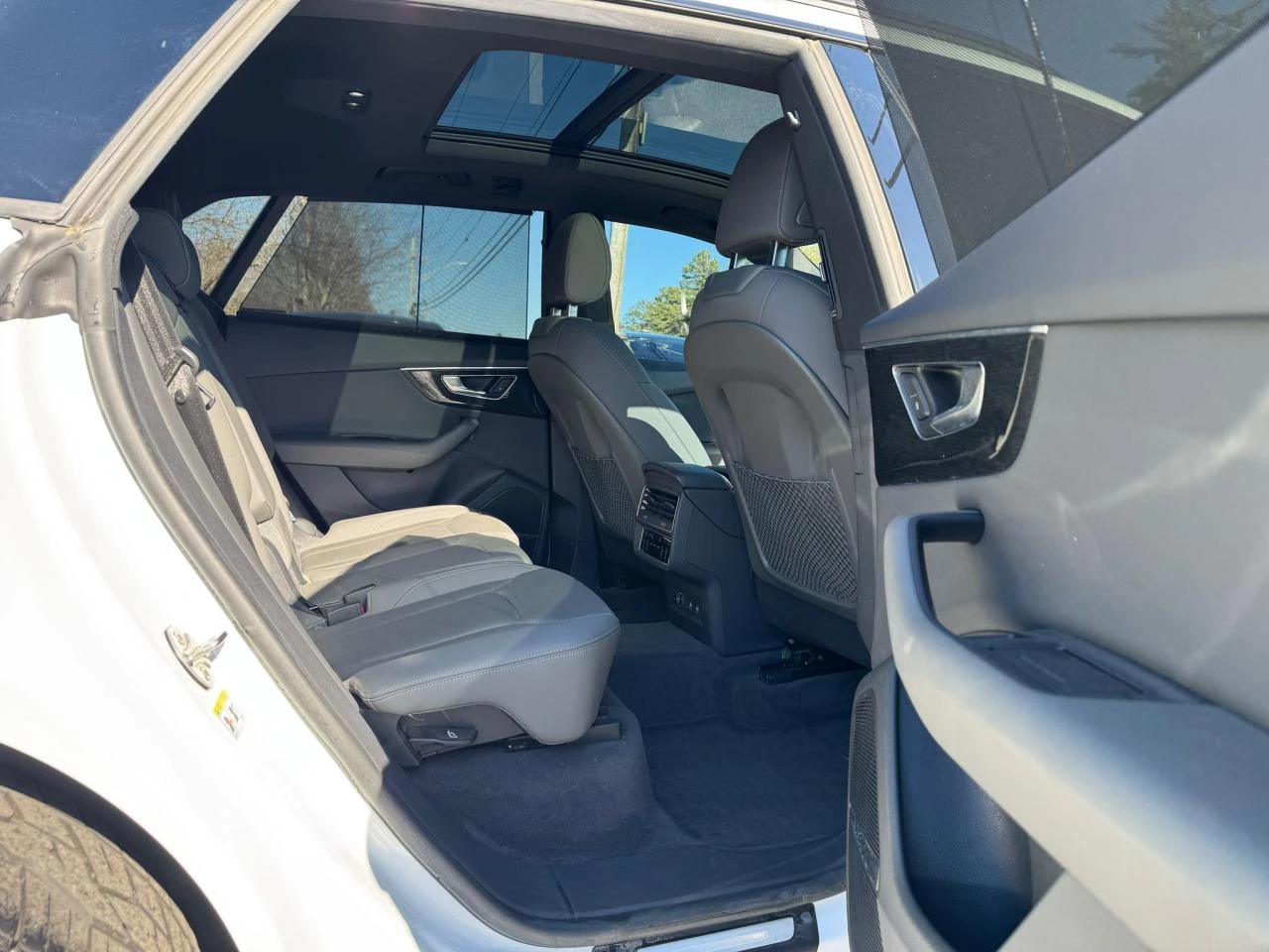Audi Q8 PRESTIGE S-LINE* Bang&Olufsen* 360* подгрев* обдух - изображение 6