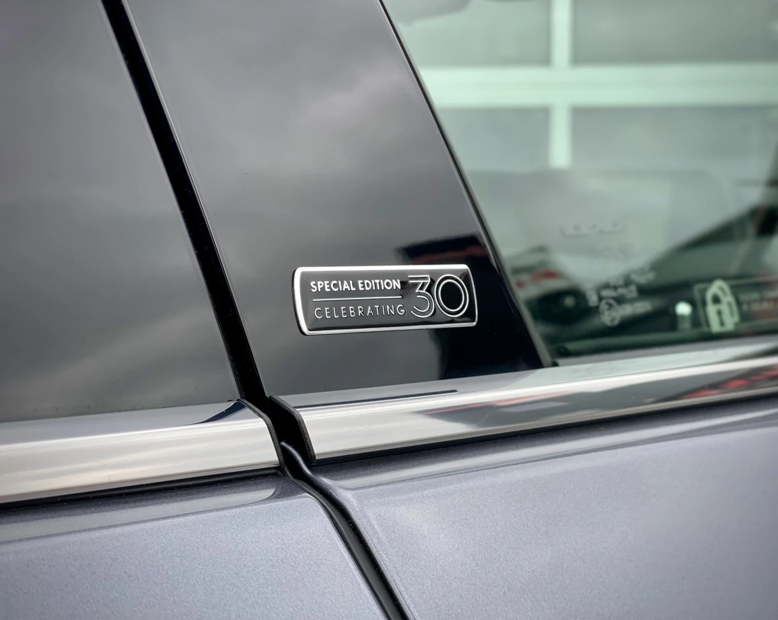 Lexus UX 250h 30 years edition - изображение 10