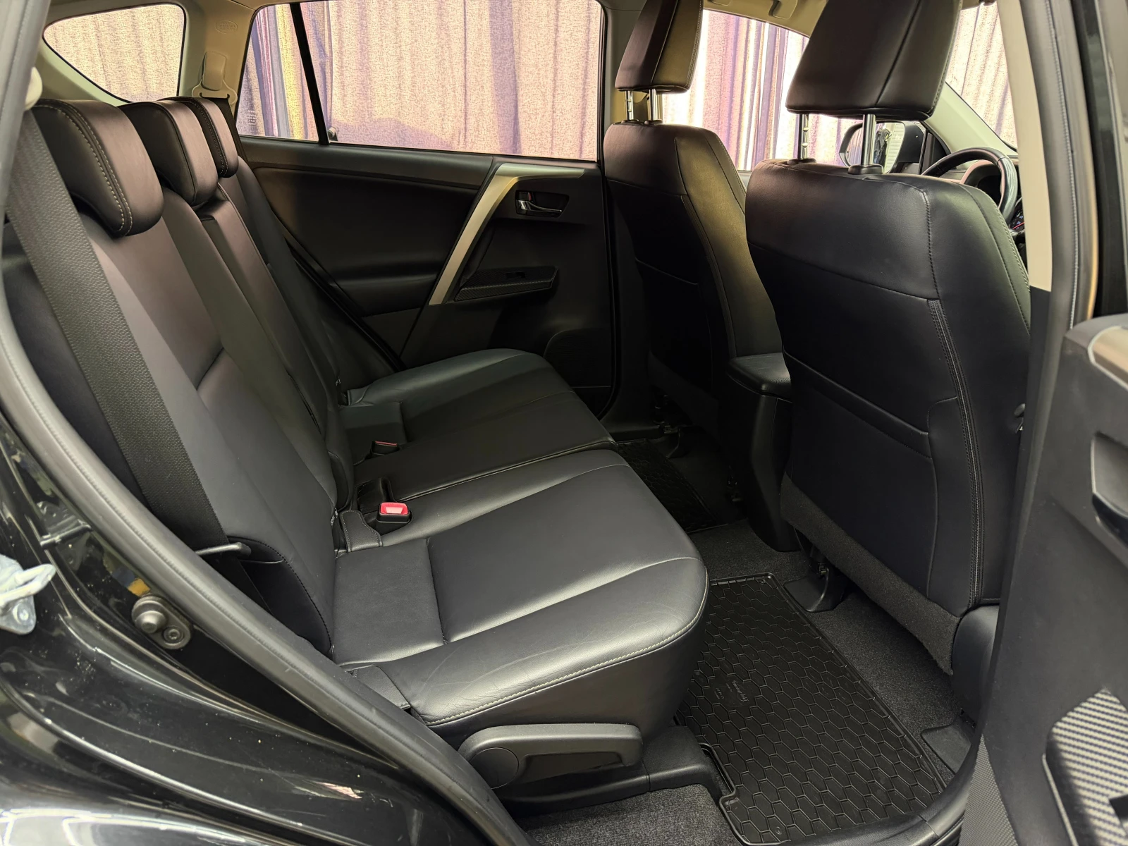 Toyota Rav4 2.0i* 4x4* �������� ������ � ����� ������� � ����� | Mobile.bg � ����������� 9