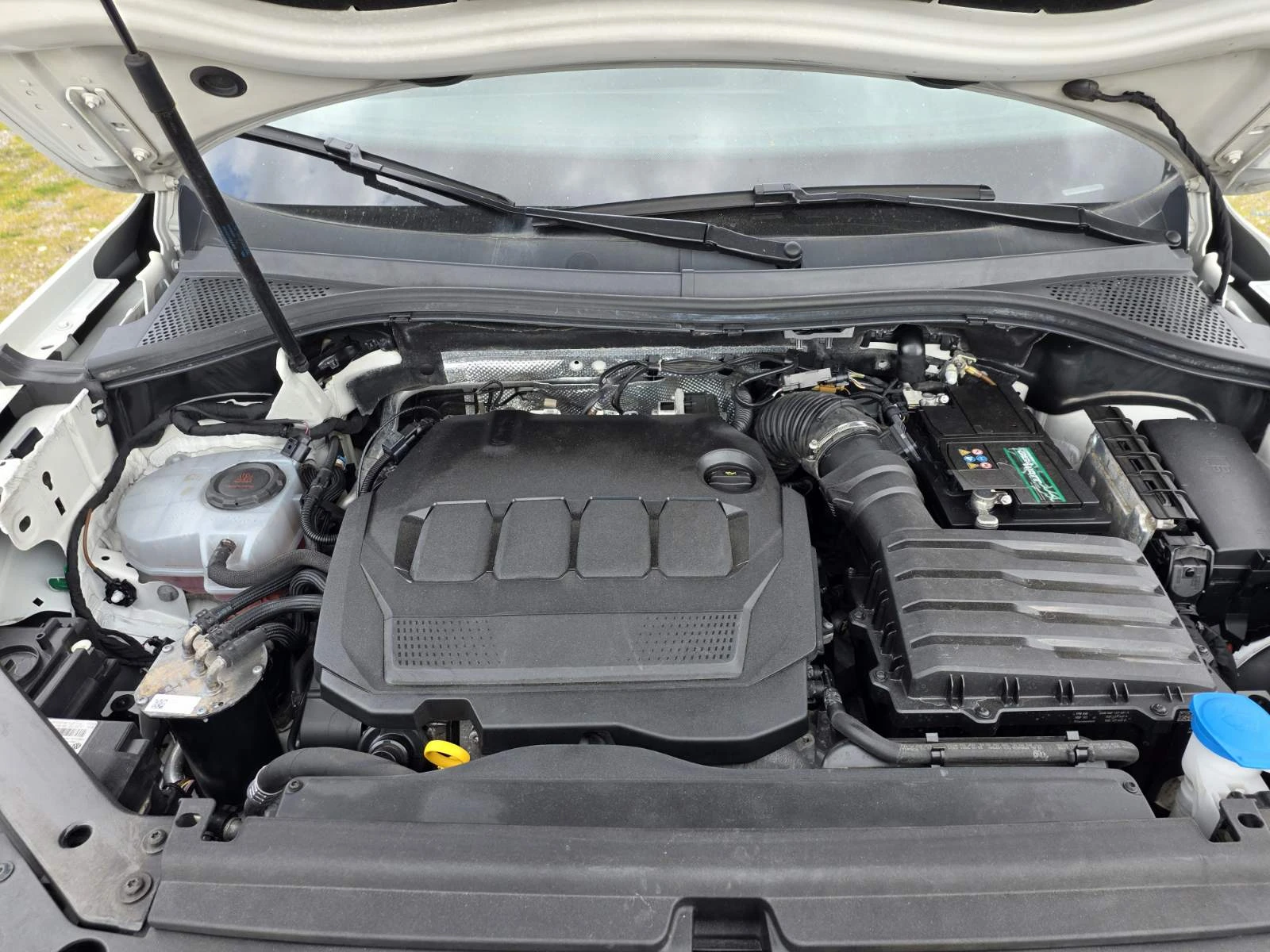 VW Tiguan 2, 0TDI/4motion/, снимка 15 - Автомобили и джипове - 53888942