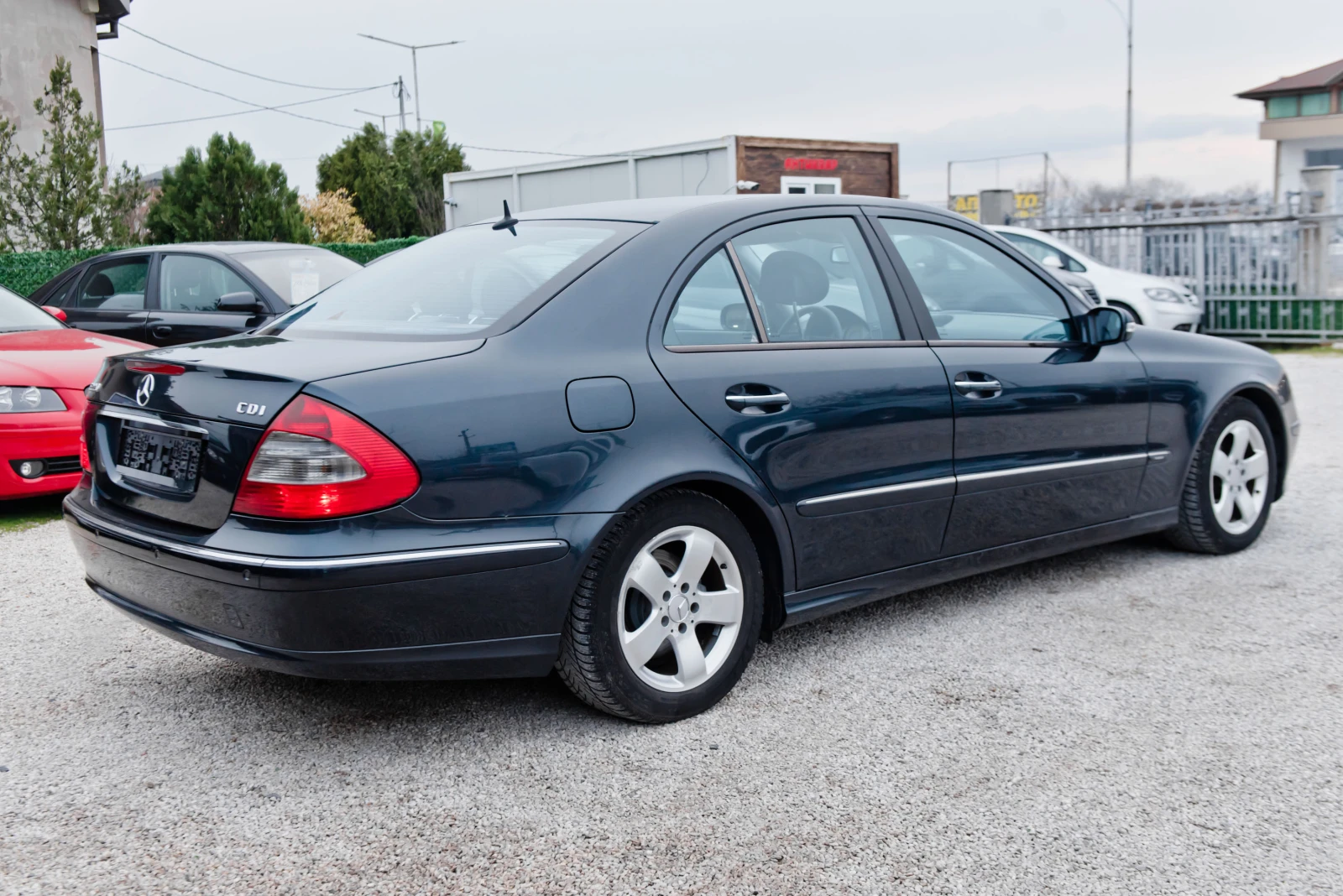 Mercedes-Benz E 220 Cdi Avangartde 150ks , снимка 3 - Автомобили и джипове - 54141954