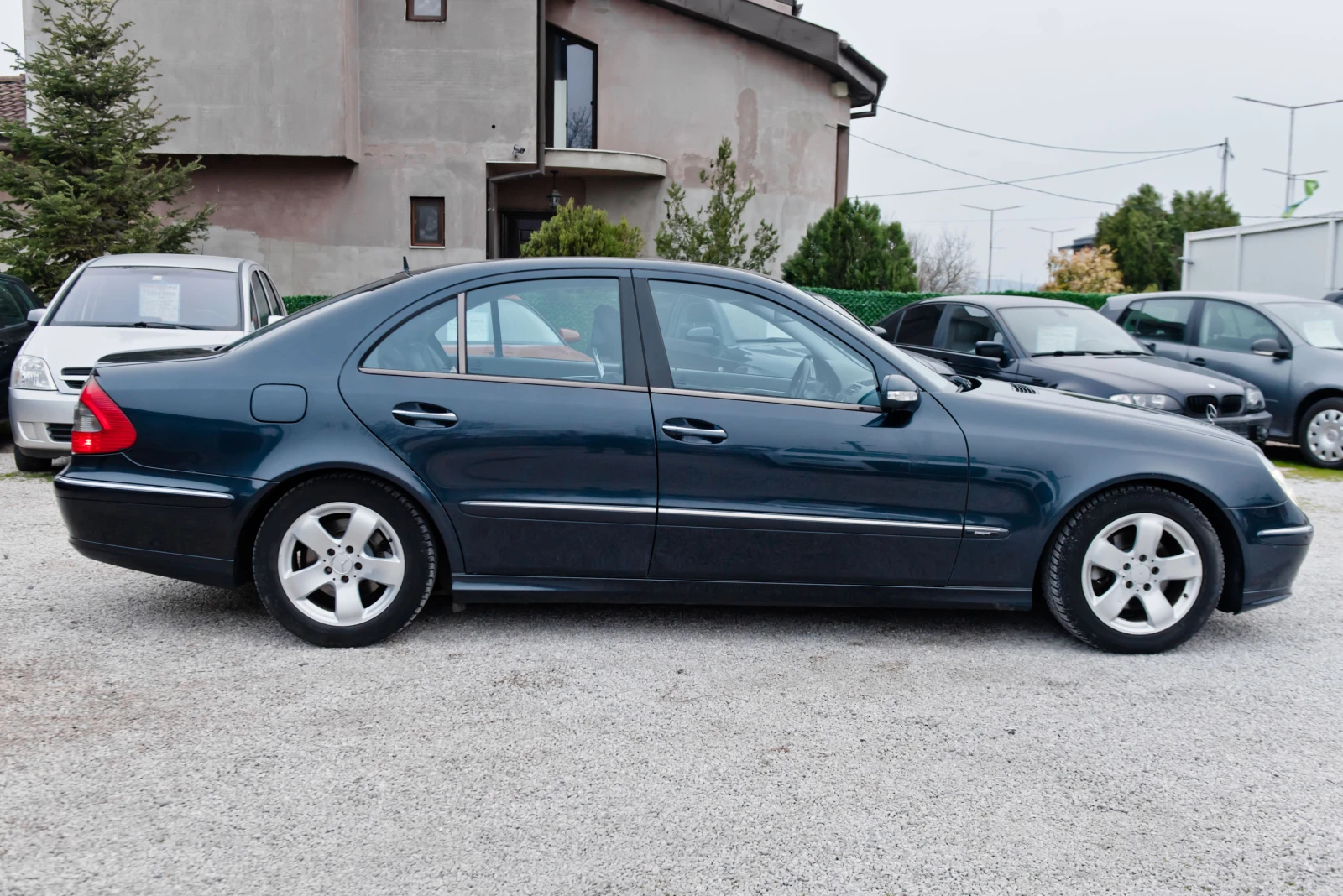 Mercedes-Benz E 220 Cdi Avangartde 150ks , снимка 5 - Автомобили и джипове - 54141954