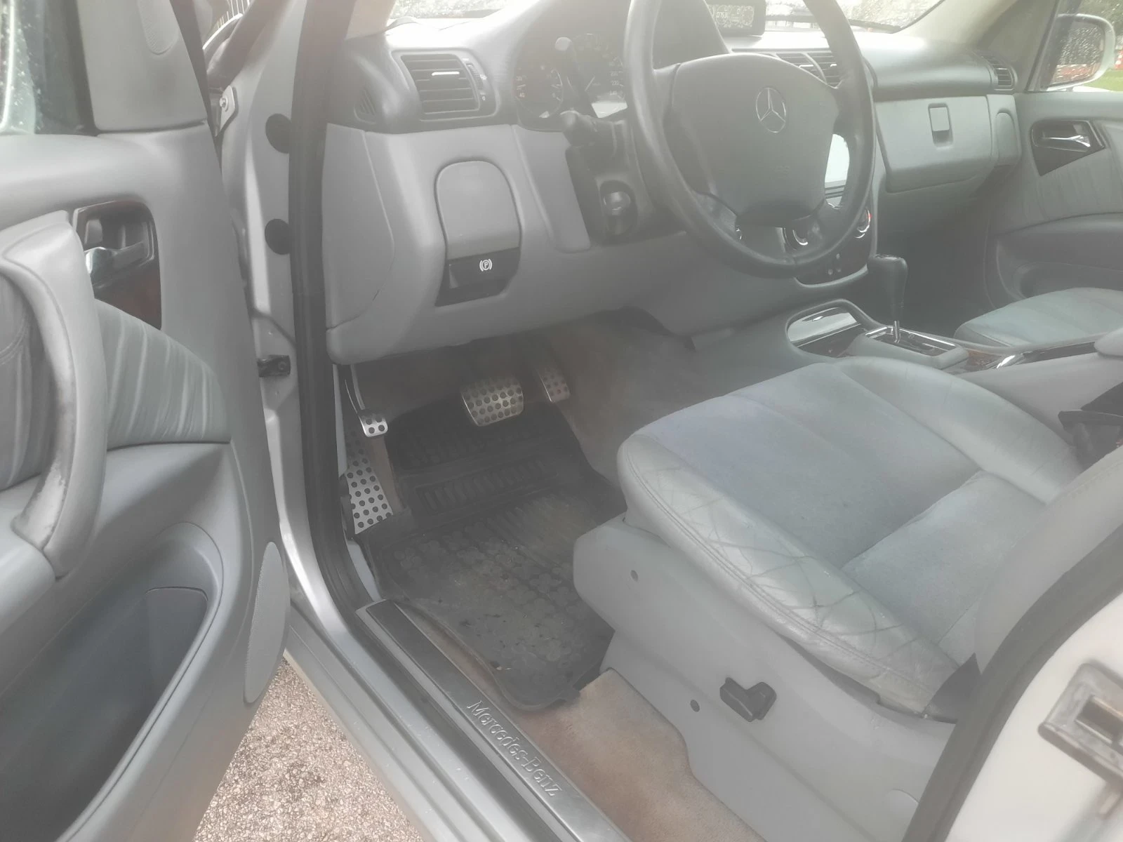 Mercedes-Benz ML 270 2.7CDI, снимка 11 - Автомобили и джипове - 54838375