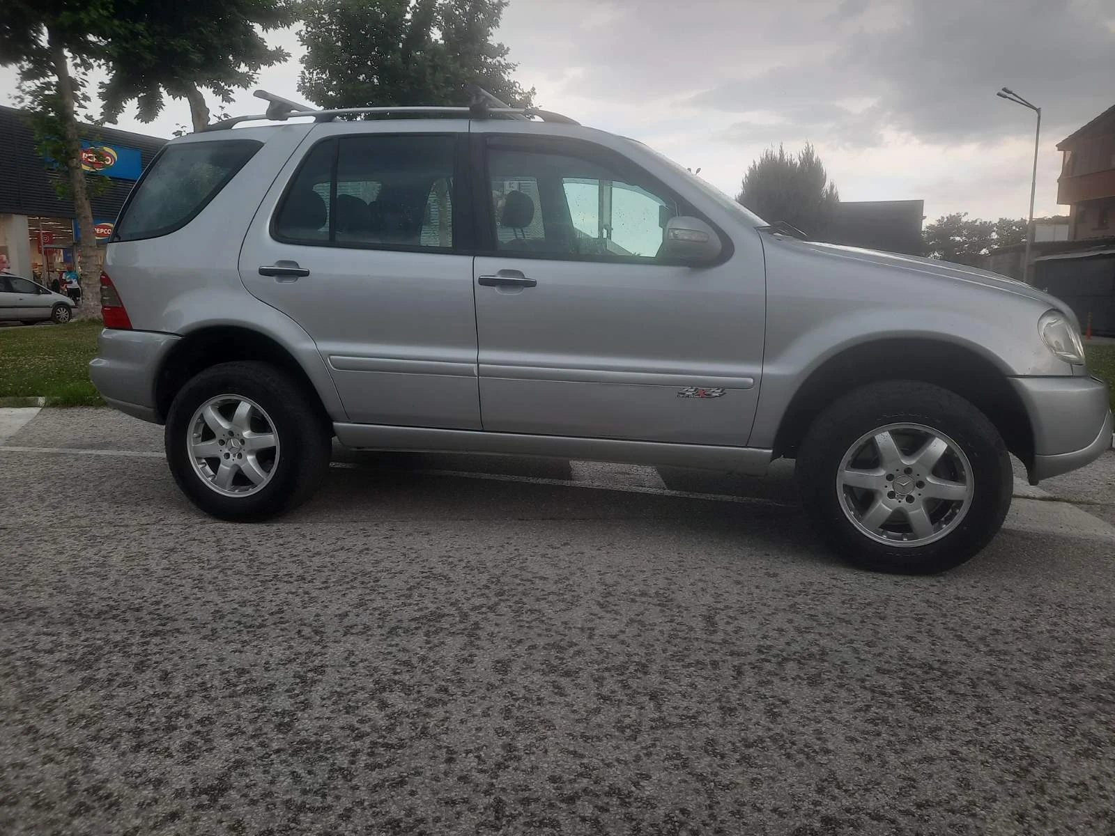Mercedes-Benz ML 270 2.7CDI, снимка 3 - Автомобили и джипове - 54838375