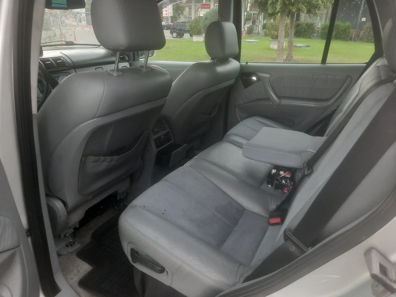 Mercedes-Benz ML 270 2.7CDI, снимка 6 - Автомобили и джипове - 54838375