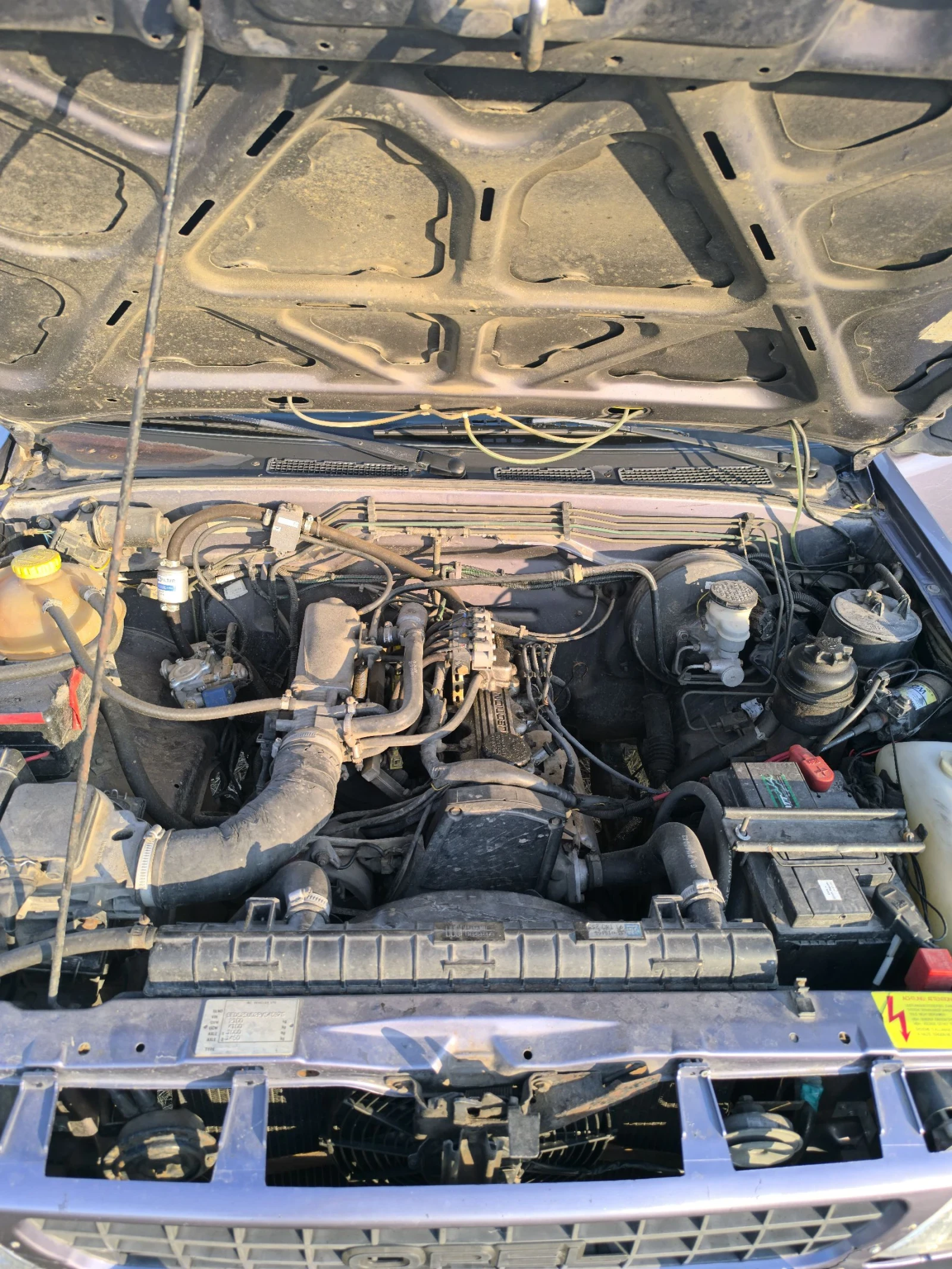 Opel Frontera A, снимка 10 - Автомобили и джипове - 55098924