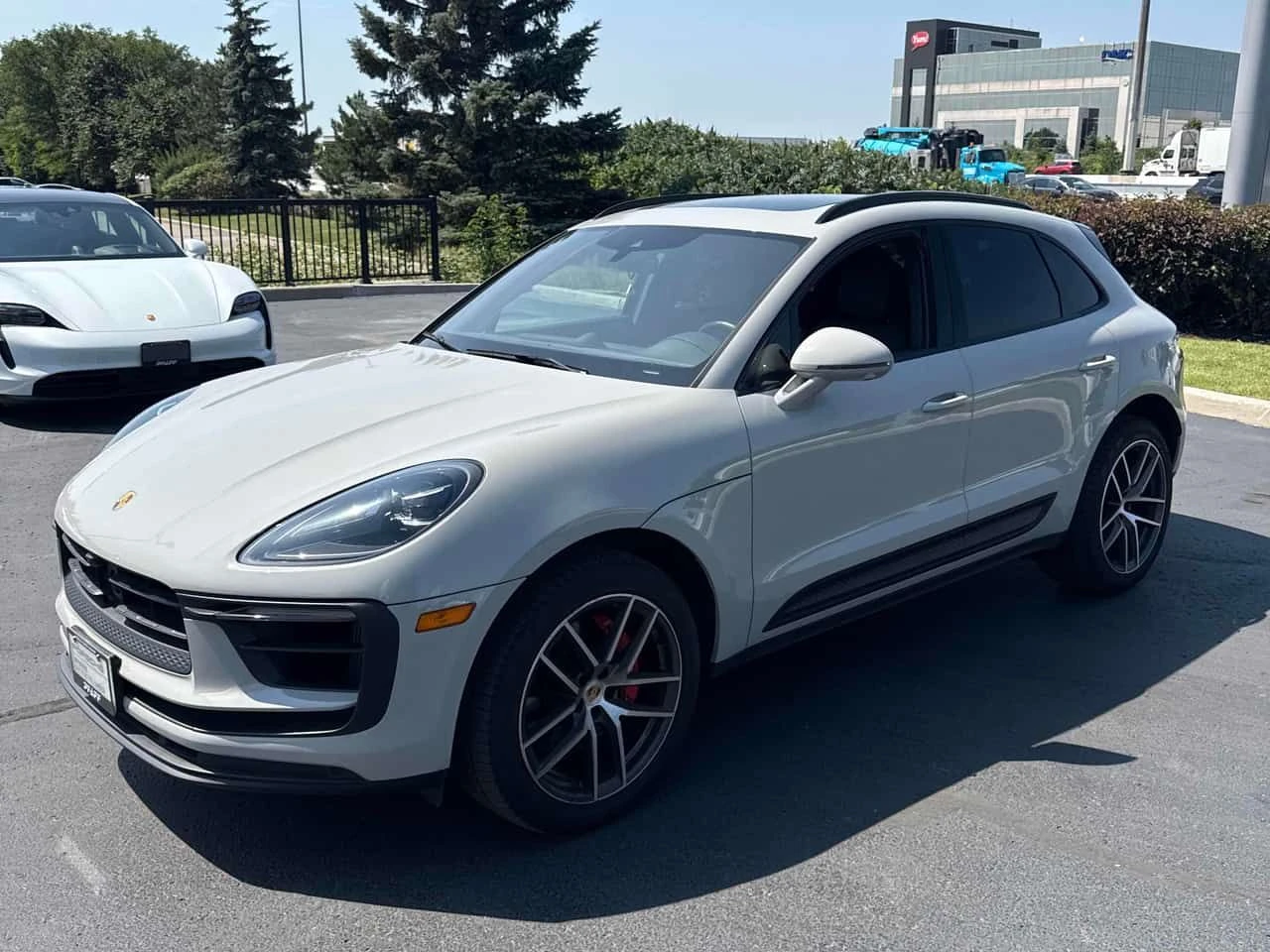 Porsche Macan * S * CARFAX * ГЛАВНО ПРЕДСТАВИТЕЛСТВО ПОРШЕ