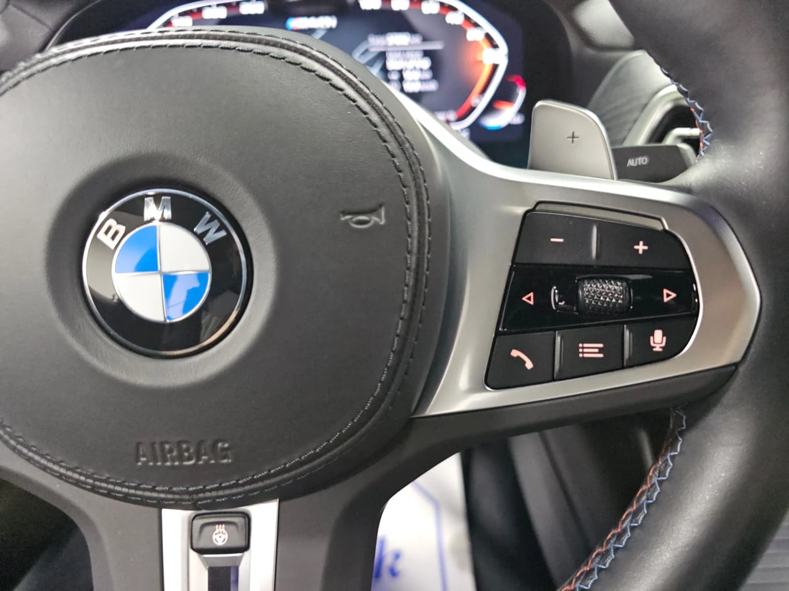 BMW X4 * M40i * DIS* H/K* AMBIENT* HUD* , снимка 11 - Автомобили и джипове - 55932800