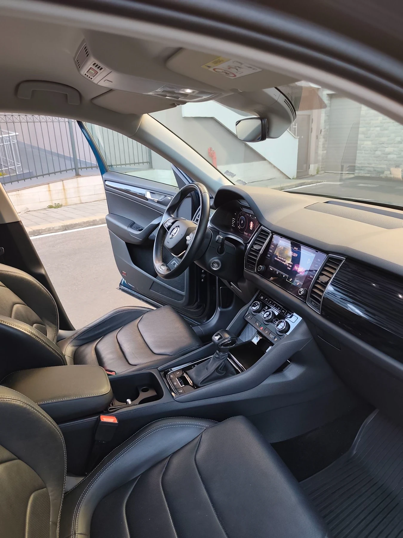 Skoda Kodiaq 2.0TDI 200kc DSG 4?4 УНИКАТ 70хил км , 1 собствени, снимка 11 - Автомобили и джипове - 55955975