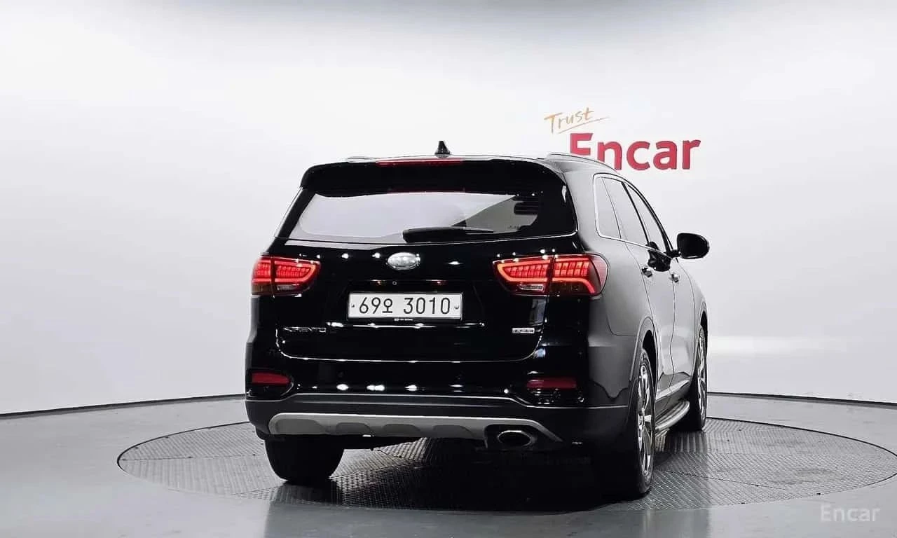 Kia Sorento, снимка 4 - Автомобили и джипове - 56727656