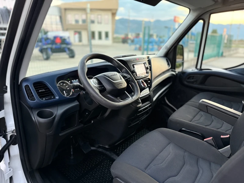 Iveco Daily 2.3d~160hp~HI-MATIC~FULL LED!, снимка 9 - Бусове и автобуси - 51576492