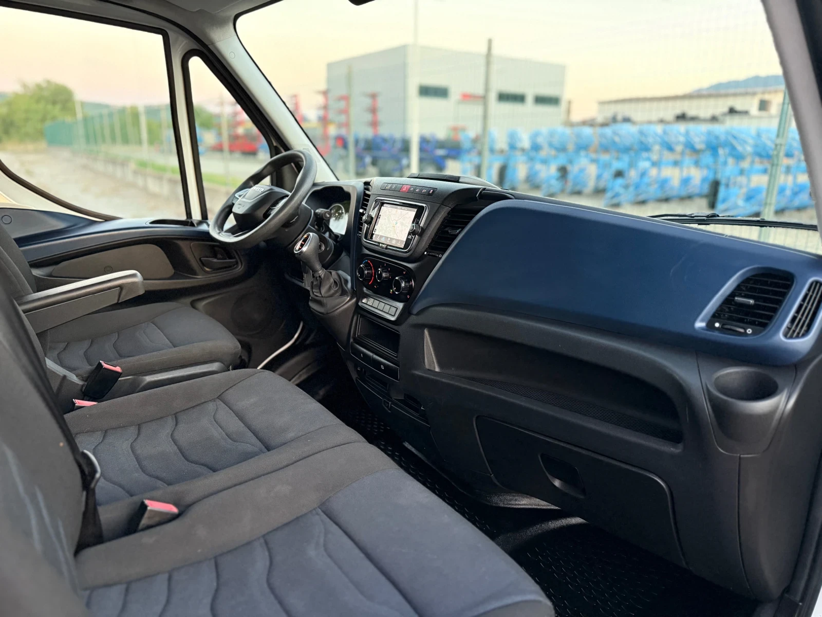 Iveco Daily 2.3d~160hp~HI-MATIC~FULL LED! | Mobile.bg   11