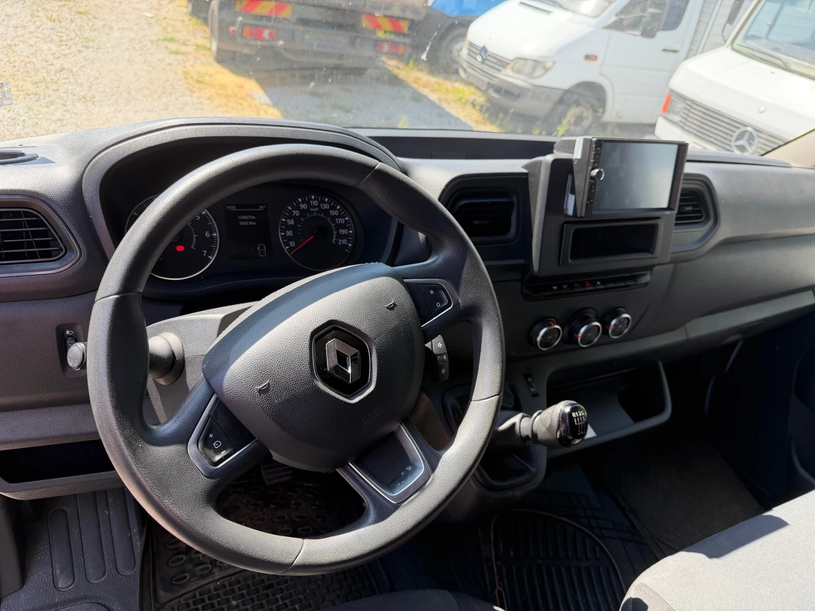 Renault Master MAXI, снимка 9 - Бусове и автобуси - 55463517