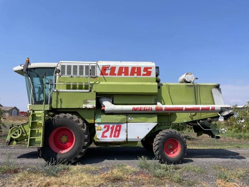 Комбайн Claas Mega 218, снимка 2 - Селскостопанска техника - 49510917